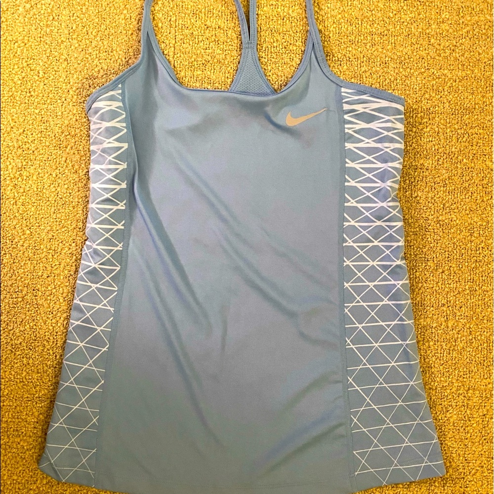 Nike workout tank